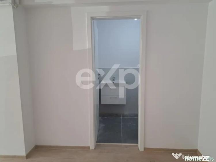 Apartament cu 3 camere decomandat în Trivale