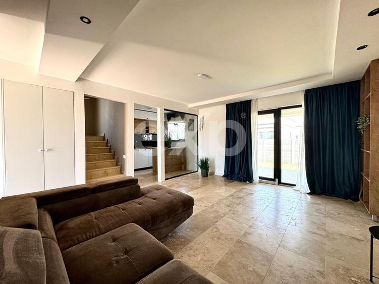 Duplex cu 5 camere cu Canalizare în Clinceni