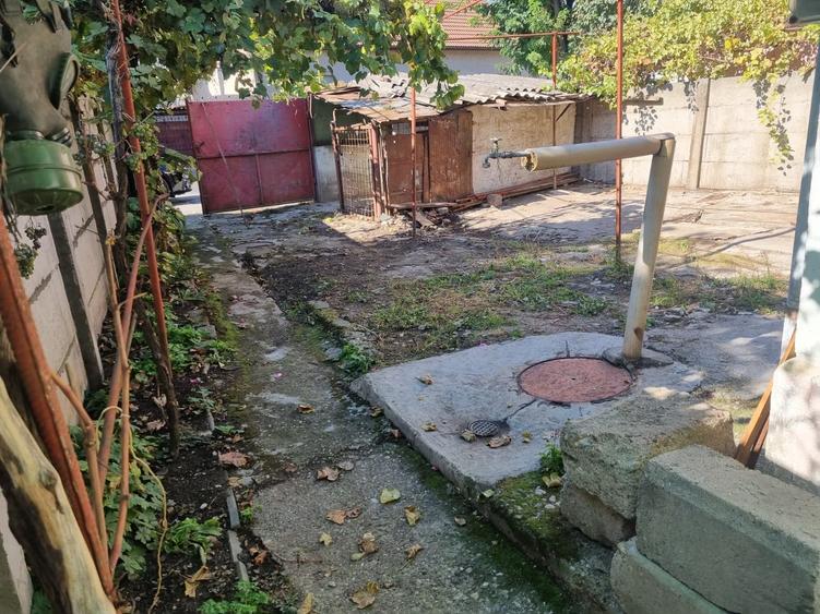 Casă individuală cu 3 camere cu Teren 203 Mp în Central