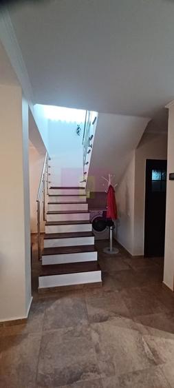 Casă cu 4 camere cu Teren 315 Mp în Central