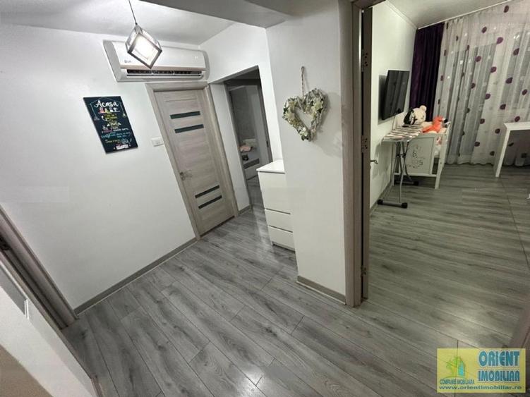 Km 4-5, de vanzare apartament 3 camere, decomandat, gaze - 11