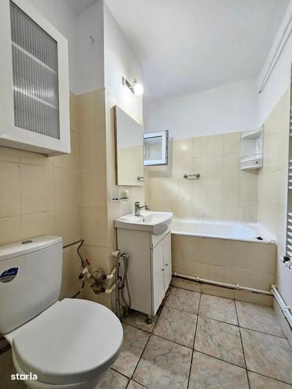 Apartament cu 3 camere decomandat în Găvana