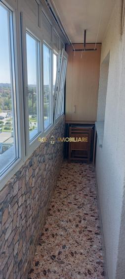 Apartament cu 3 camere decomandat, mobilat în P-ța Muncii