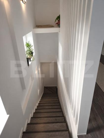 Casă individuală cu 3 camere cu Canalizare în Exterior Est