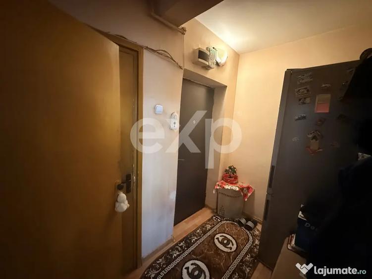 Apartament cu 2 camere semidecomandat, mobilat în Războieni