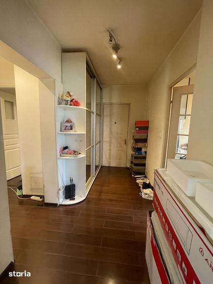 Apartament cu 3 camere decomandat, mobilat în 13 Septembrie
