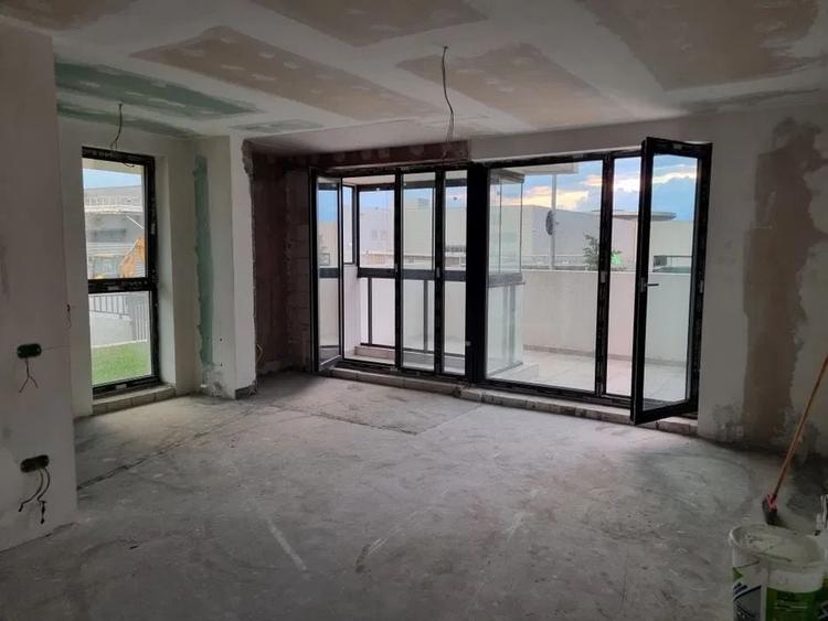 Apartament cu 3 camere decomandat în Tomis Nord