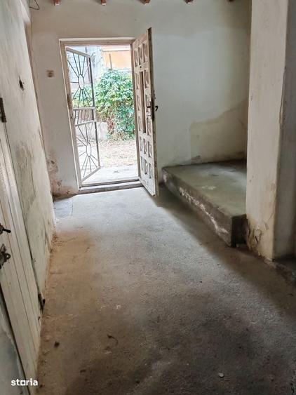 Casă cu 3 camere în Cișmigiu