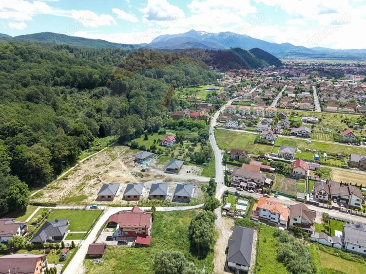 Casă cu 4 camere cu Teren 504 Mp în Primăverii