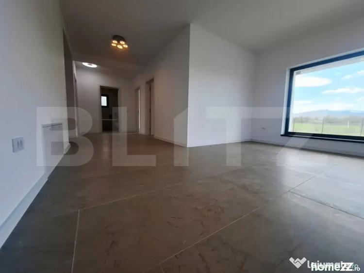 Casă cu 5 camere cu Teren 500 Mp în Tărlungeni