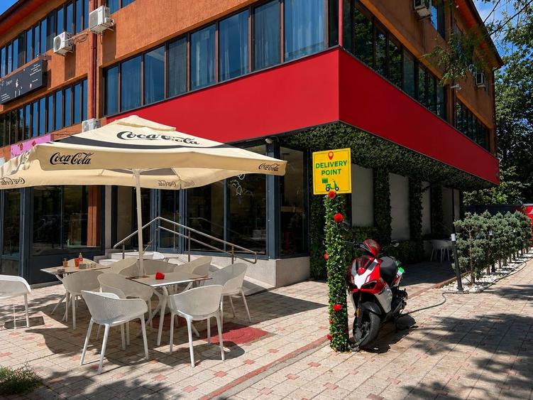 Spațiu comercial, de 100 mp, în Baba Novac