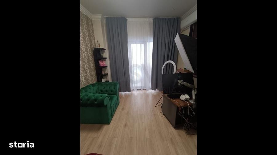 Casă cu 4 camere cu Teren 240 Mp în Decebal