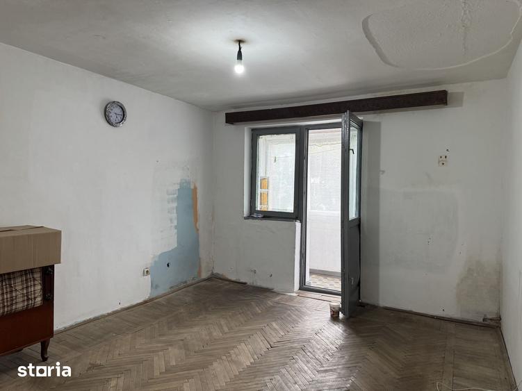 Apartament cu 2 camere decomandat în Progresul II
