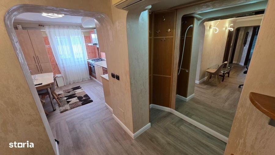 Apartament cu 3 camere decomandat în Central