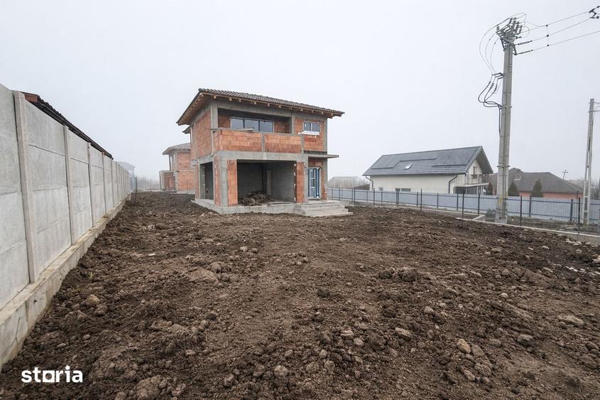 Casă cu 3 camere cu Teren 700 Mp în Chinteni