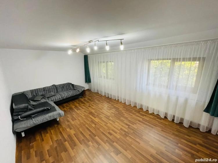 Casă cu 6 camere cu Teren 480 Mp în Școlilor