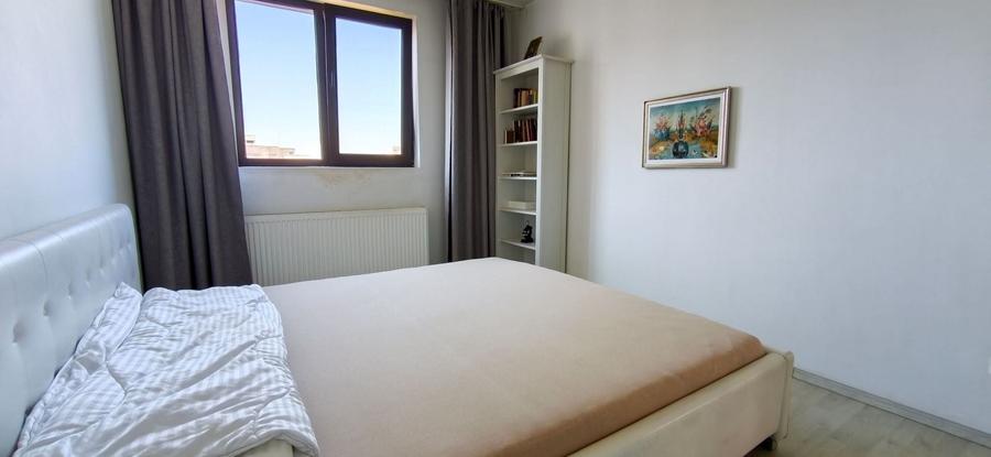 Apartament cu 3 camere semidecomandat în Drumul Taberei