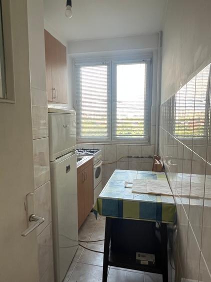 300€, garsoniera mobilata, stradal, acces metrou - 1