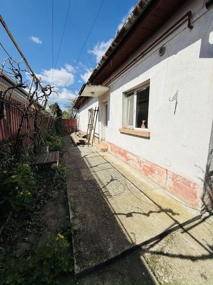 Casă individuală cu 4 camere cu Canalizare în Ciarda Roșie