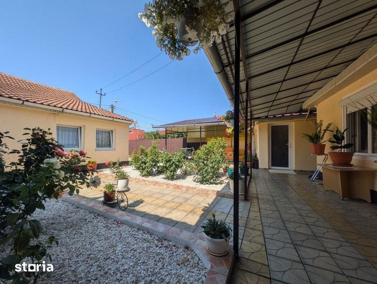 Casă cu 4 camere cu Canalizare în Cantemir