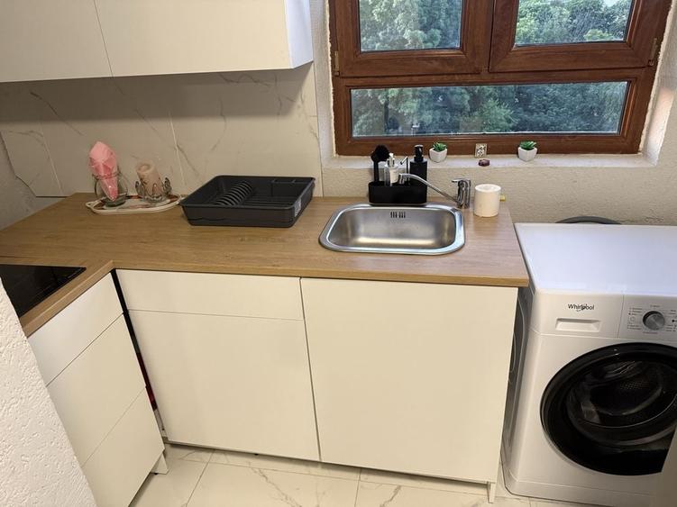Apartament cu 2 camere decomandat în Popoveni
