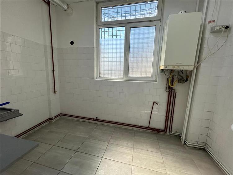 Spațiu comercial, de 39 mp, în Craiter