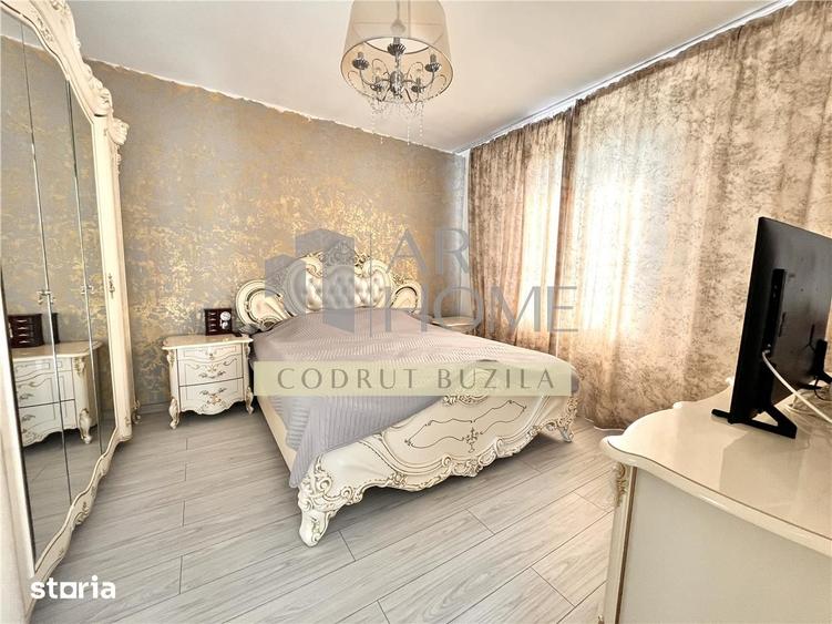 Casă cu 7 camere cu Teren 962 Mp în Mănești