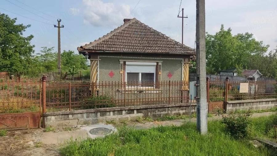Casă cu Teren 2800 Mp în Pișcolt