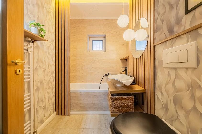 Apartament cu 3 camere decomandat în Răcădău