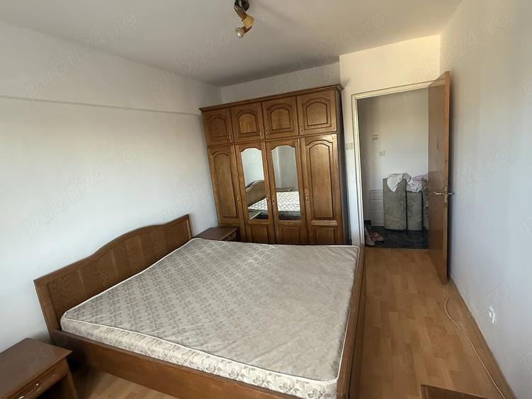Apartament cu 3 camere decomandat în Griviței