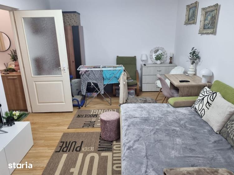 Apartament cu 2 camere decomandat în Piața Centrală