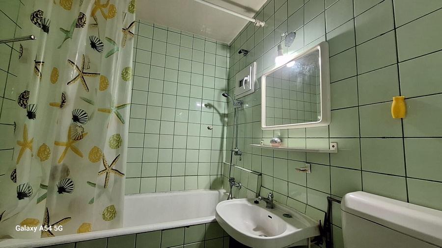 Apartament cu 3 camere în Dristor