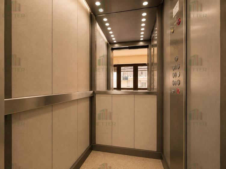 Apartament cu 3 camere decomandat în Metalurgiei