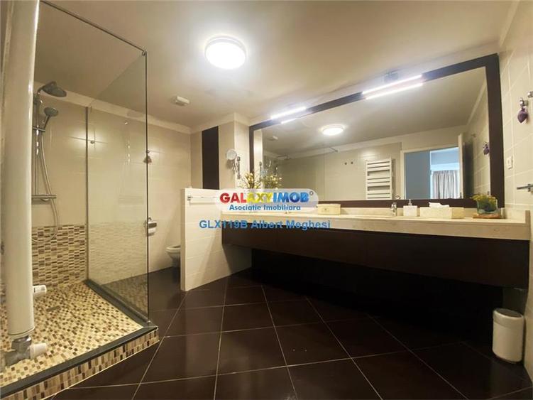 Apartament cu 5 camere semidecomandat în Herăstrău