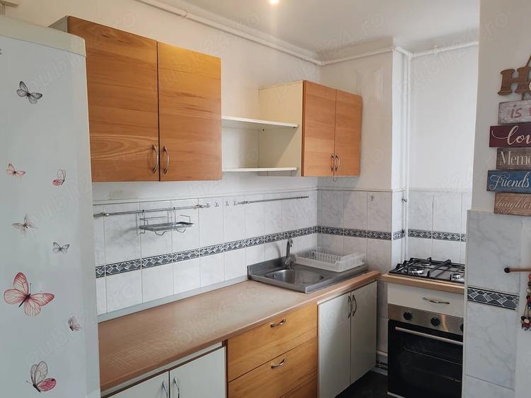 Apartament cu 2 camere semidecomandat în Astra