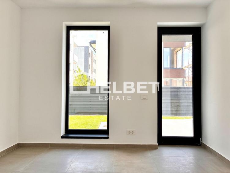 Duplex cu 4 camere cu Canalizare în Central