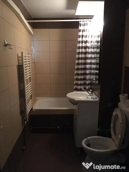 Apartament cu 2 camere decomandat în Ostroveni