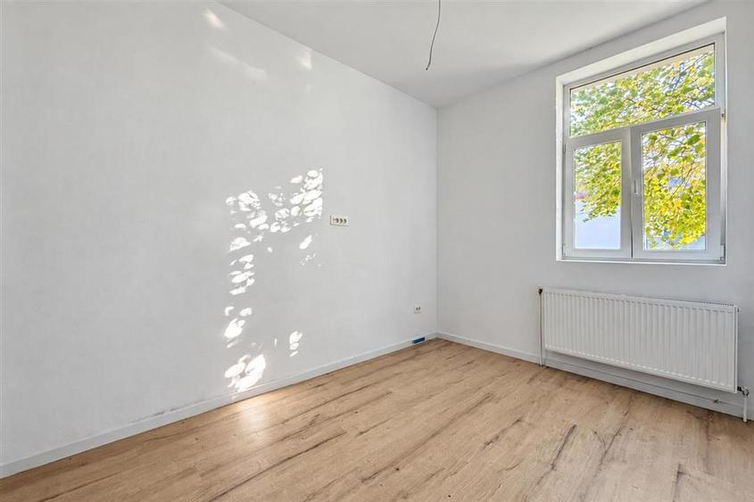 Apartament cu 3 camere decomandat în Terezian