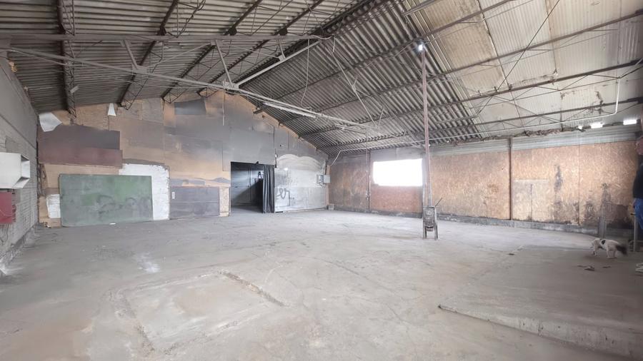 Spațiu industrial, de 221 mp, în Cadaș