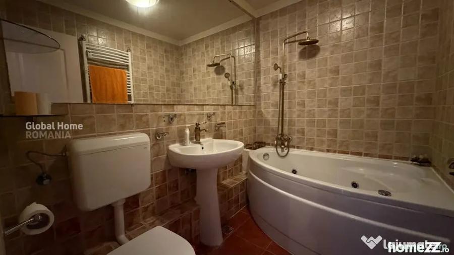 Apartament cu 4 camere decomandat în Ștefan cel Mare