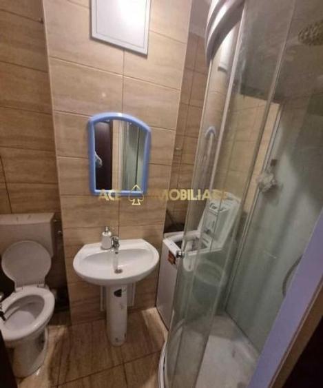 Garsonieră decomandată, mobilată în 13 Septembrie