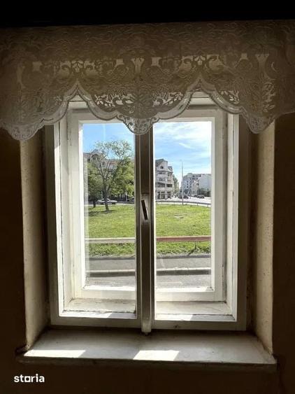 Casă cu 2 camere cu Teren 250 Mp în Central