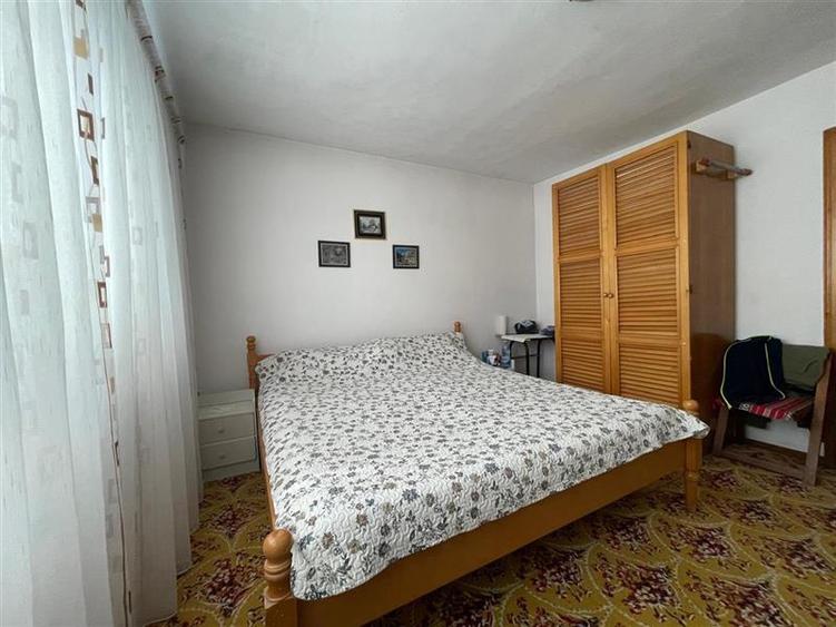 Casă individuală cu 3 camere cu Teren 1340 Mp în Monumentului