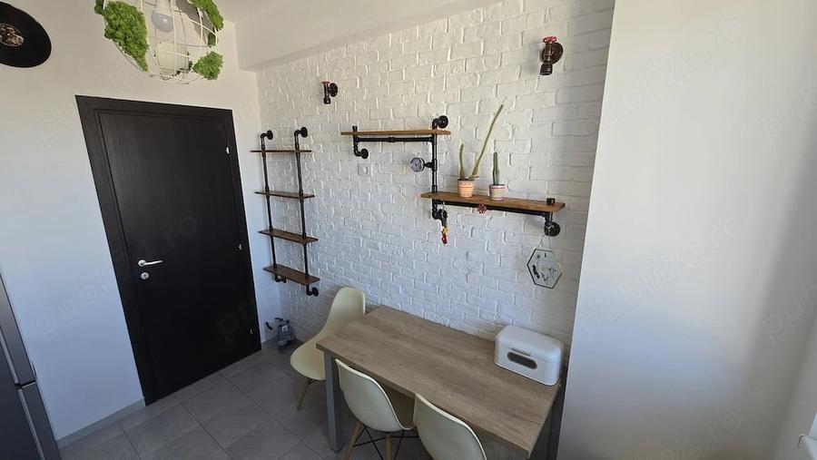 Apartament cu 2 camere decomandat în Central
