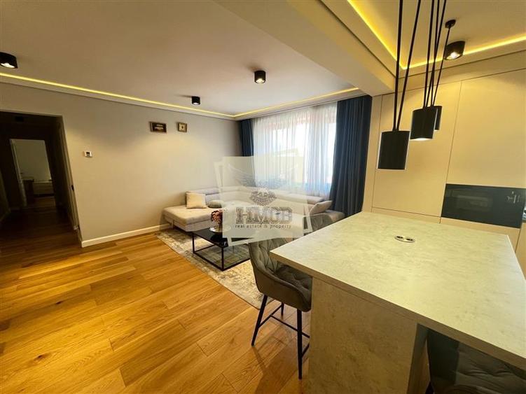 Apartament cu 3 camere decomandat, mobilat în Hipodrom 1