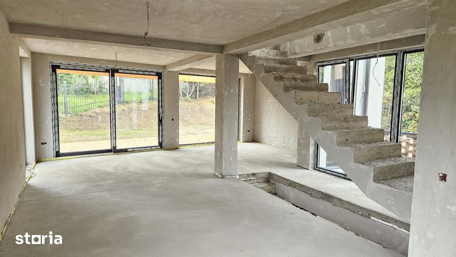 Casă cu 4 camere cu Teren 260 Mp în Gruia