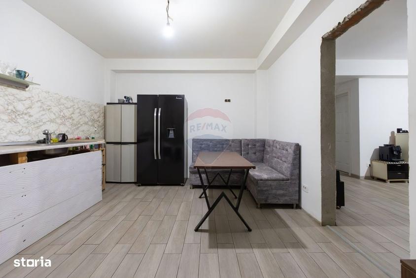 Casă cu 4 camere decomandat cu Teren 500 Mp în Gherăiești