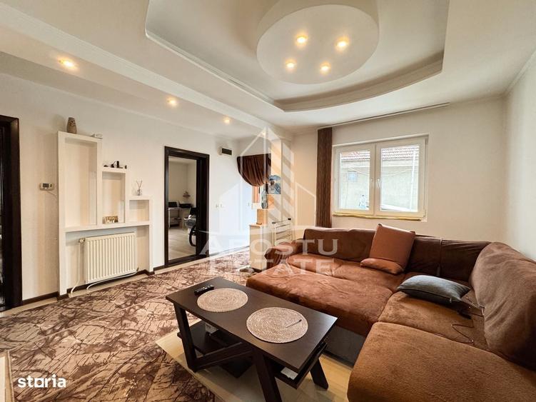 Casă cu 3 camere în Cărpiniș