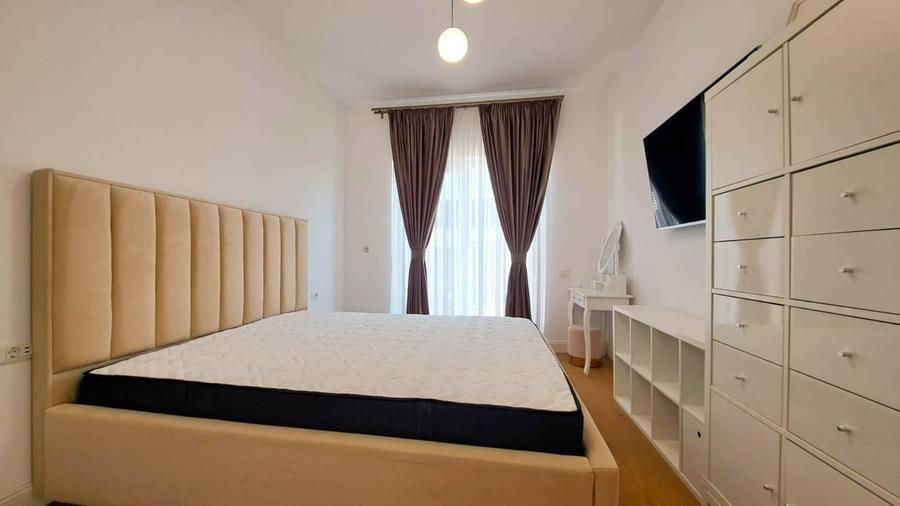 Casă individuală cu 4 camere cu Canalizare în Tunari