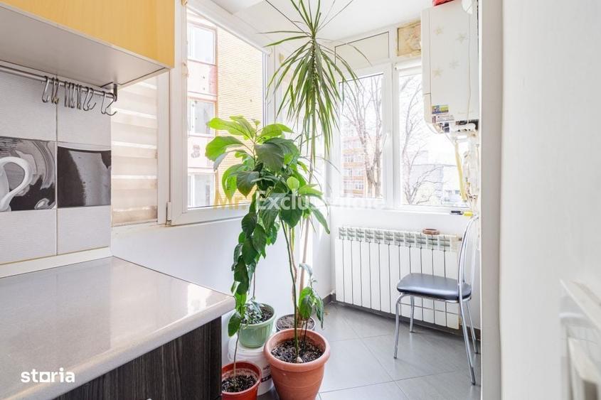 Apartament cu 3 camere în Regie